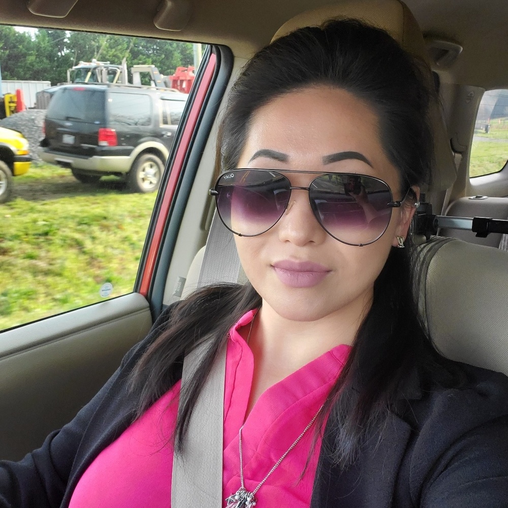 Meet your Posher, Linda